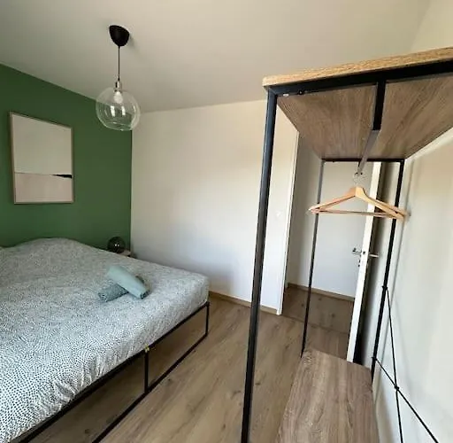 Le Contrie - Bel Avec Terrasse アパート *