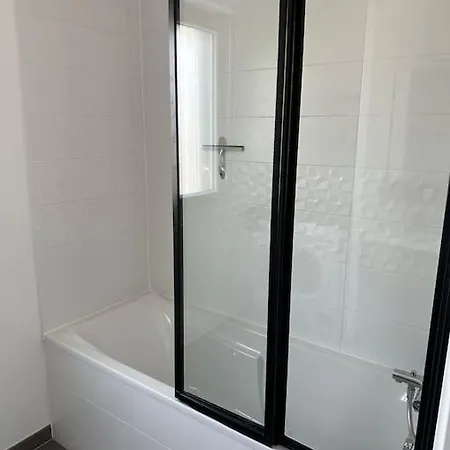 Le Contrie - Bel Avec Terrasse Daire *